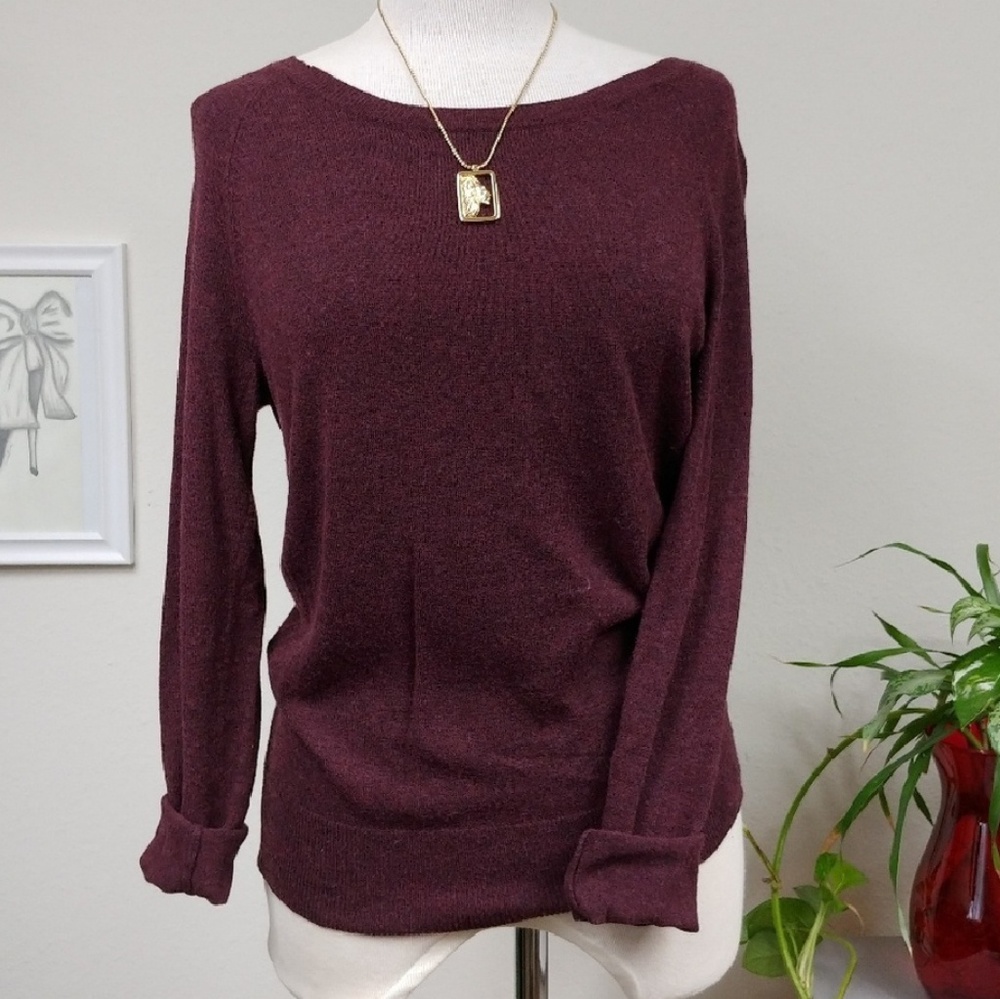 Mossimo burgandy sweater